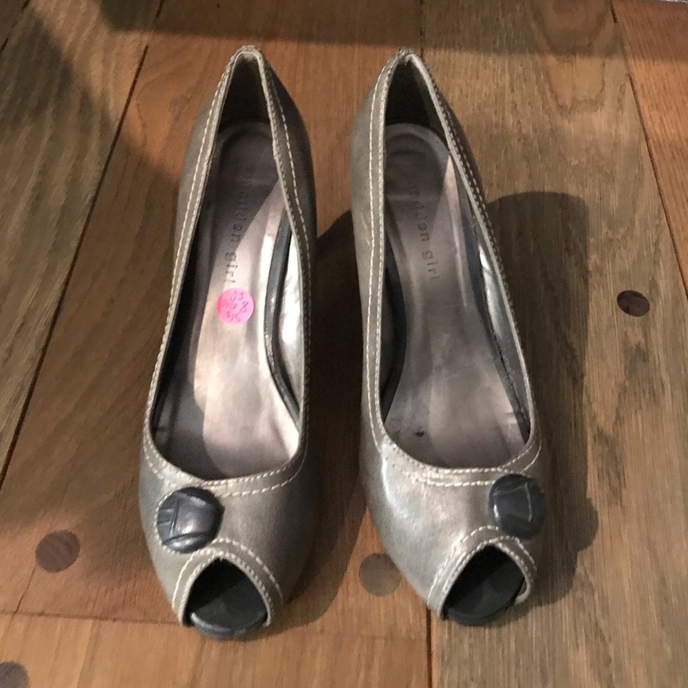 Madden grey peep toe heels (grey)